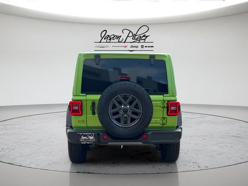 Used 2025 Jeep Wrangler Unlimited Sport AWD/4WD image 4