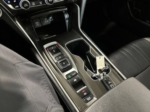 Used 2022 Honda Accord Touring image 26