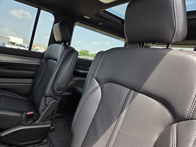 New 2026 Jeep Grand Wagoneer 4WD w/ Premium Group I image 28