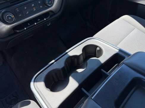 Used 2017 Chevrolet Silverado 1500 LT AWD/4WD image 18