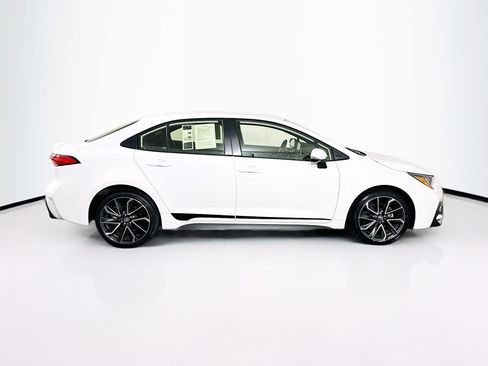 Used 2022 Toyota Corolla SE image 10