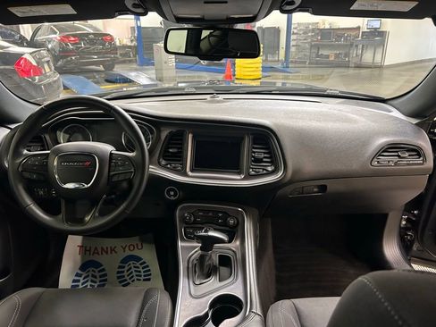 Used 2018 Dodge Challenger SXT RWD image 14