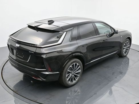 New 2025 Cadillac Lyriq Sport w/ LPO, Floor Liner Package image 27