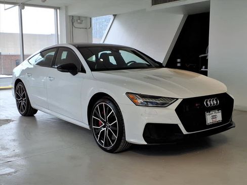 Used 2023 Audi S7 Prestige w/ Prestige Package image 3