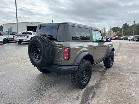 New 2026 Ford Bronco Badlands image 3