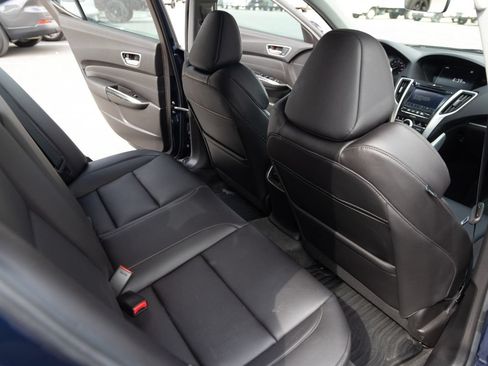 Used 2018 Acura TLX FWD image 17