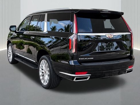 Used 2023 Cadillac Escalade ESV Premium Luxury w/ LPO, Floor Liner Package RWD image 3