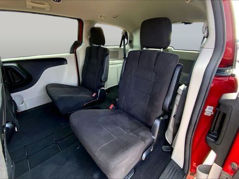 Used 2013 Dodge Grand Caravan SE FWD image 21