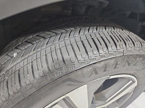 Used 2021 Nissan Rogue Platinum FWD image 29