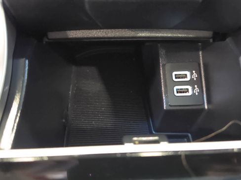 Used 2020 Ford Edge SEL AWD/4WD image 23