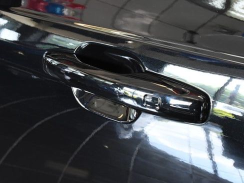 Used 2023 Volvo XC90 B6 Plus AWD/4WD image 10