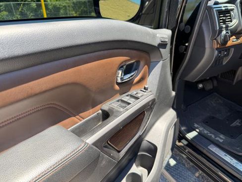 Used 2017 Nissan Titan Platinum Reserve RWD image 22