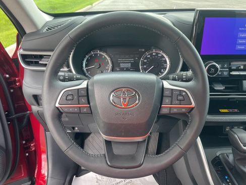 Used 2026 Toyota Highlander XLE AWD/4WD image 27
