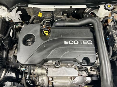 Used 2022 Chevrolet Equinox Premier image 21