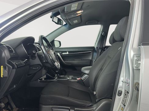 Used 2014 Kia Sorento LX FWD image 5
