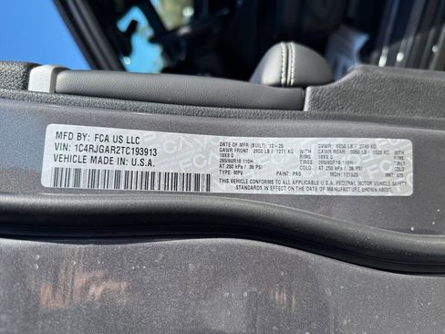 New 2026 Jeep Grand Cherokee Altitude image 30