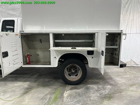 Used 2015 Ford F550 4x4 SuperCab Super Duty image 13
