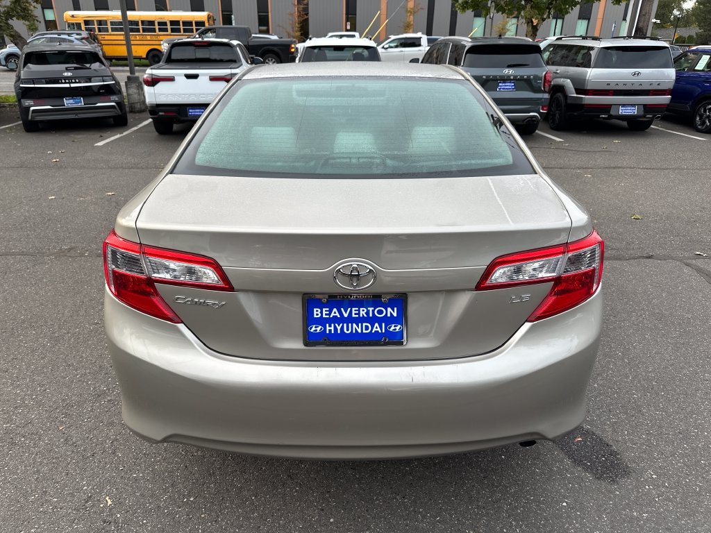 Used 2013 Toyota Camry LE FWD image 5