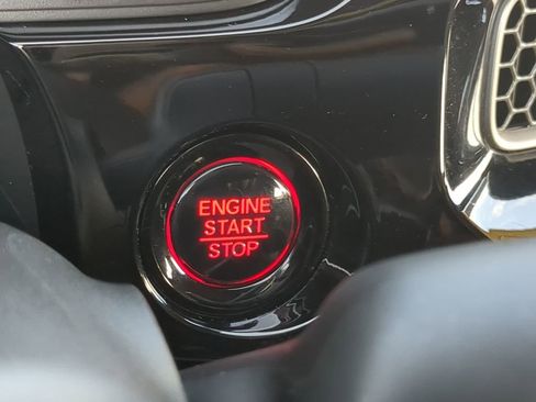 Used 2023 Honda Civic Sport image 32