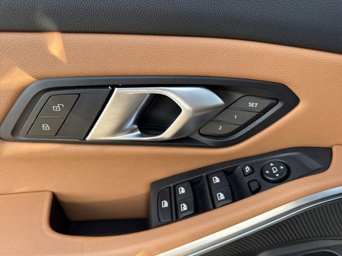 Used 2025 BMW 330i xDrive 330i xDrive image 19