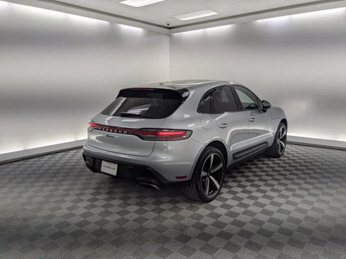 Certified 2025 Porsche Macan image 6