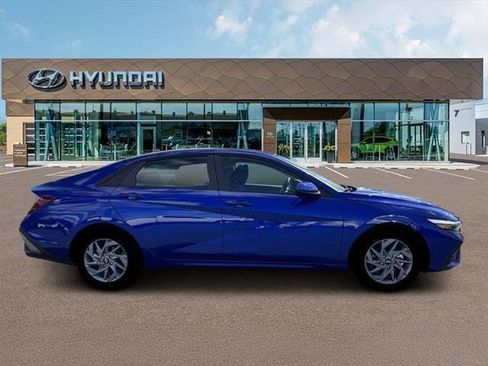 New 2026 Hyundai Elantra Blue image 9
