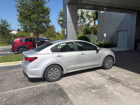 Used 2020 Kia Rio LX FWD image 3