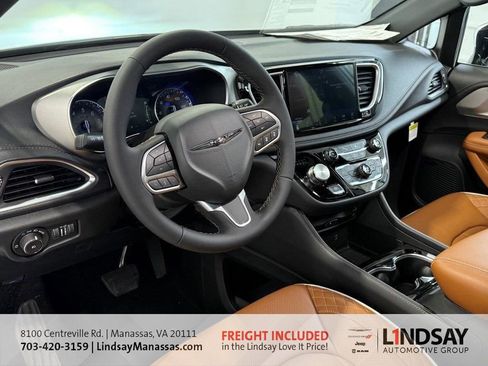 New 2026 Chrysler Pacifica Pinnacle w/ Trailer Tow Group image 21