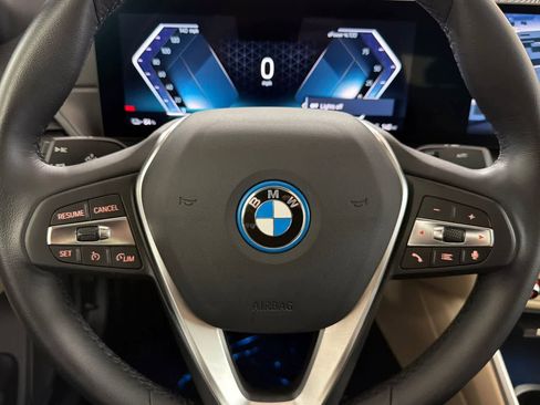 Used 2024 BMW i4 eDrive40 w/ Convenience Package RWD image 23