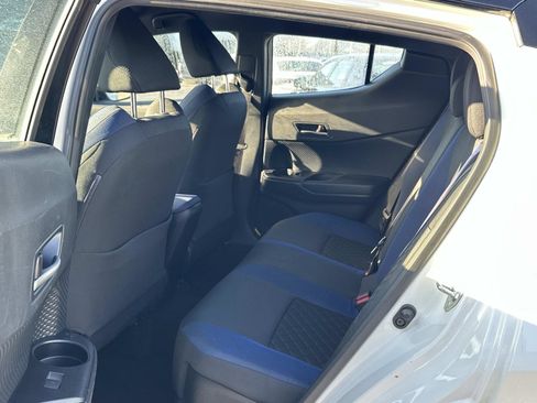 Used 2020 Toyota C-HR XLE image 20