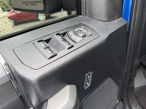 Used 2017 Ford F150 XLT w/ Equipment Group 302A Luxury AWD/4WD image 19