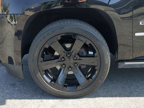 Used 2020 GMC Yukon XL Denali AWD/4WD image 36