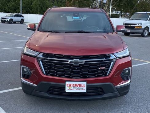 Used 2023 Chevrolet Traverse RS image 8