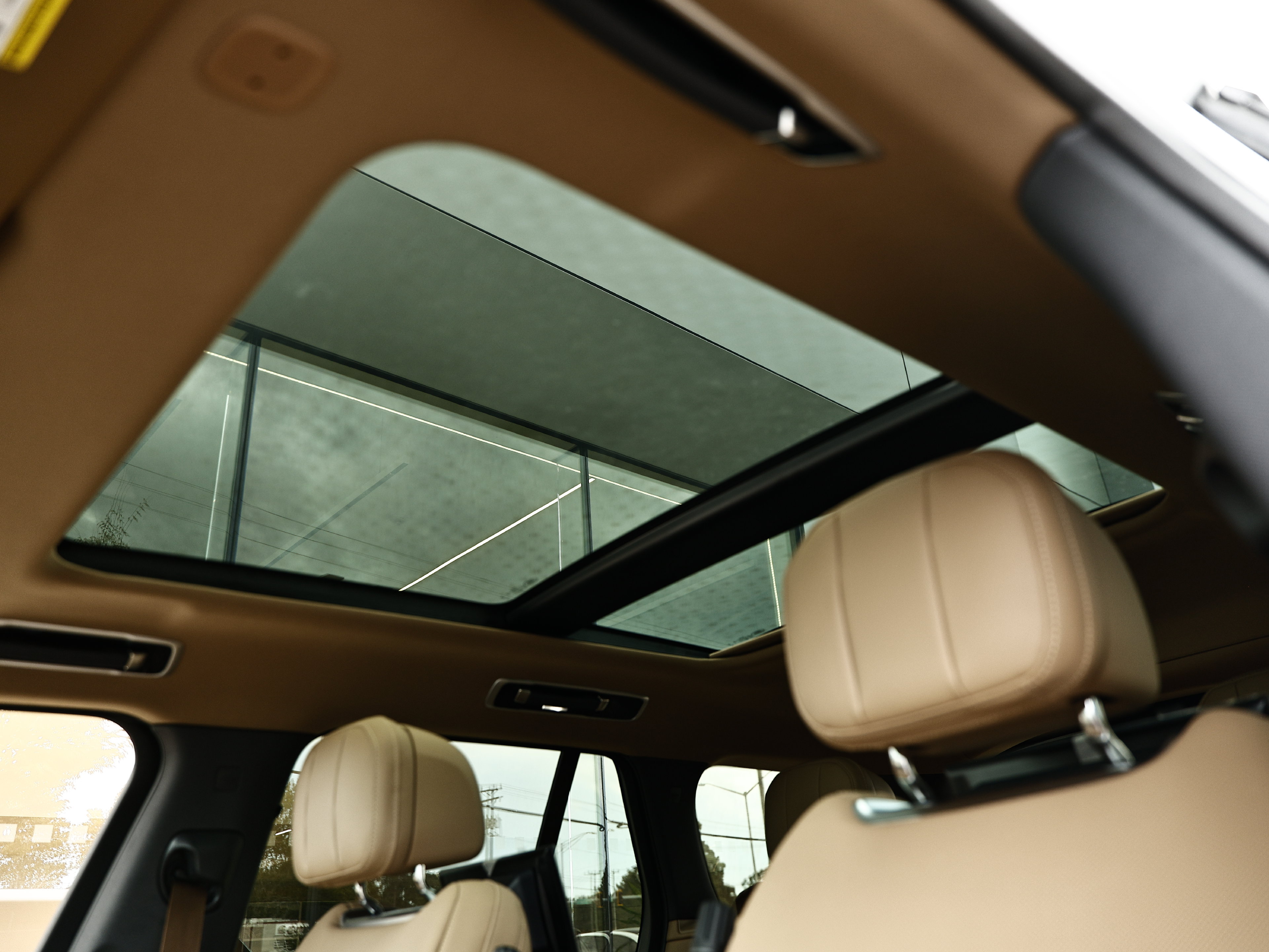 New 2026 Land Rover Range Rover SE AWD/4WD image 22
