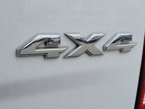 Used 2024 RAM 1500 Classic SLT image 10