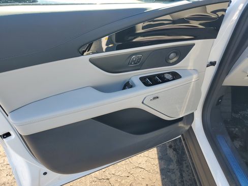 New 2026 Lincoln Nautilus Premier w/ Equipment Group 102A image 8