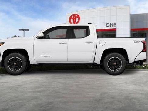 Used 2026 Toyota Tacoma TRD Sport AWD/4WD image 29