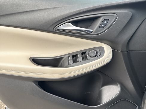 Used 2023 Buick Encore GX Preferred w/ Cold Weather Comfort Package image 9