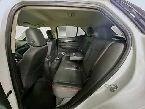 Used 2022 Buick Envision Essence w/ Technology Package I FWD image 27