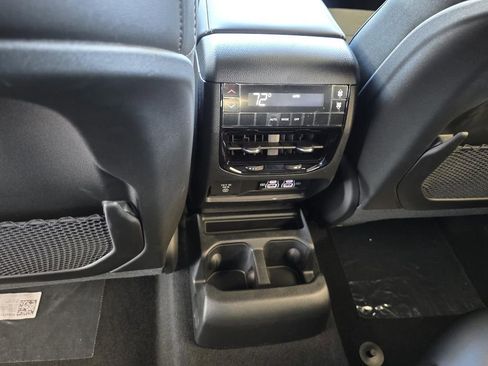 New 2025 Jeep Grand Cherokee L Altitude image 11