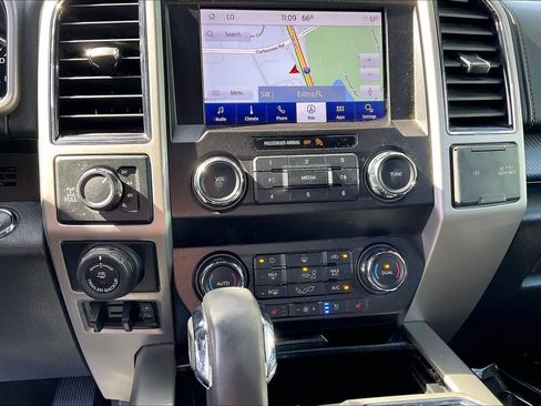 Used 2020 Ford F150 Lariat image 30