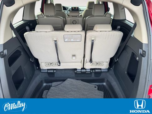 Certified 2024 Honda Odyssey EX-L image 12