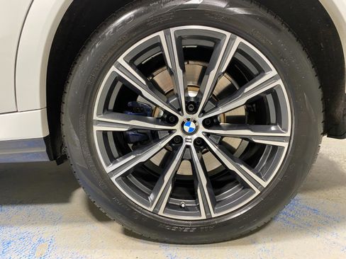 Used 2022 BMW X6 M50i w/ Executive Package image 25