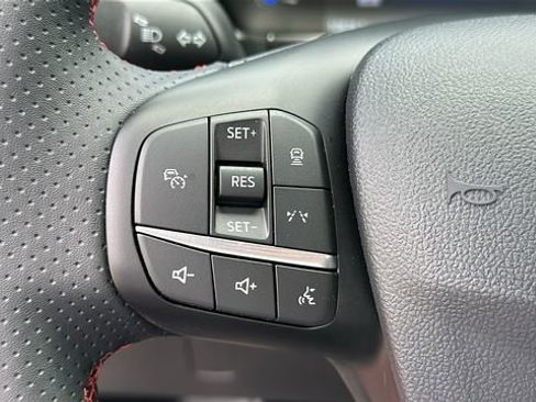Used 2024 Ford Escape ST-Line w/ Tech Pack #1 FWD image 24