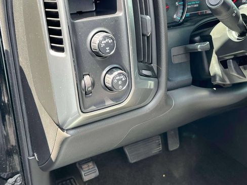 Certified 2018 Chevrolet Silverado 1500 LT w/ All Star Edition AWD/4WD image 26