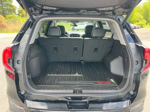 Used 2024 GMC Terrain SLT w/ Elevation Edition AWD/4WD image 25