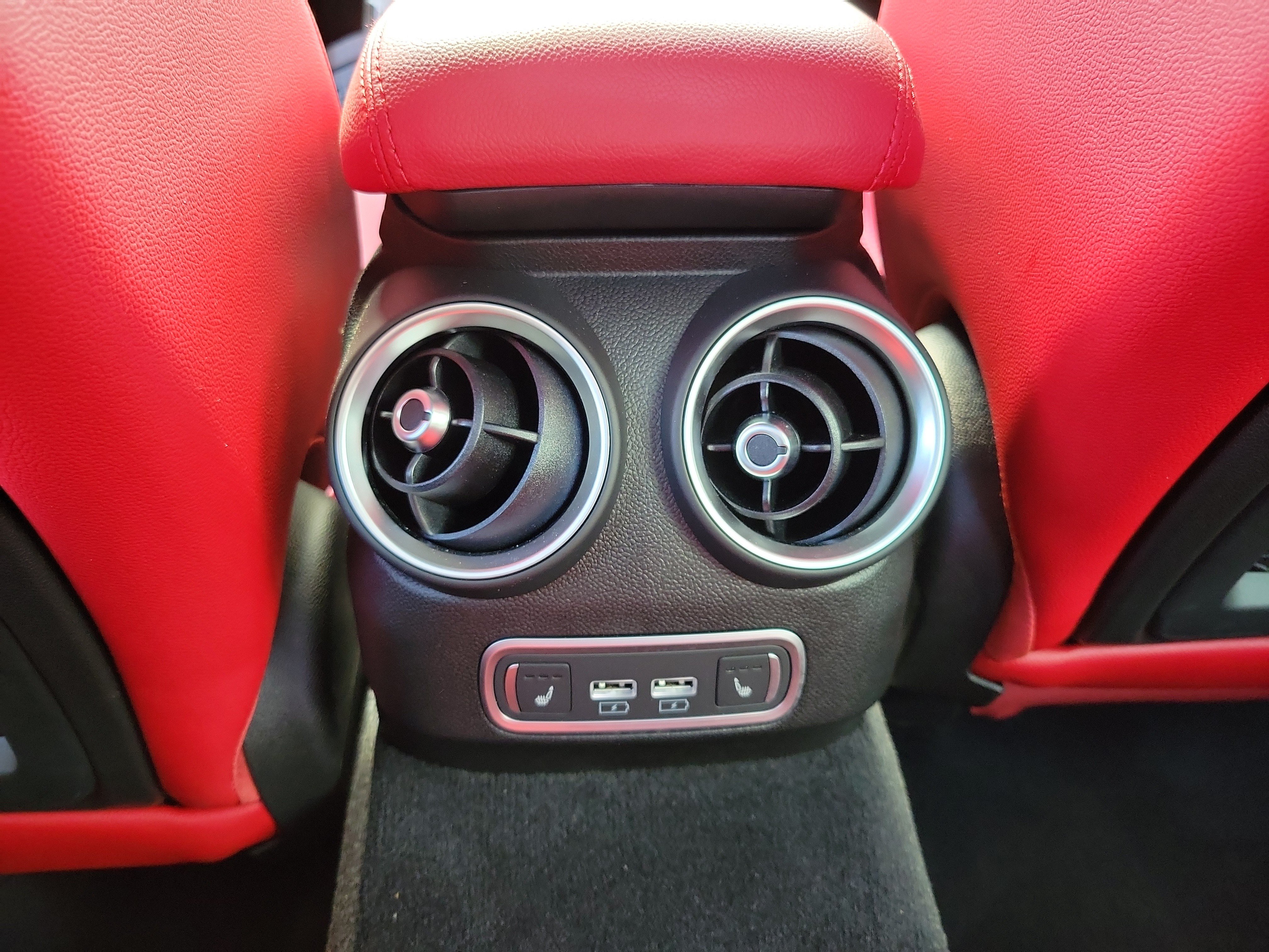 Used 2024 Alfa Romeo Giulia Sprint RWD image 12