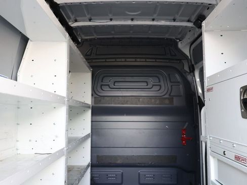 Used 2023 Mercedes-Benz Sprinter 2500 image 21