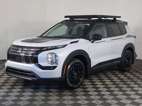New 2025 Mitsubishi Outlander Trail Edition image 11