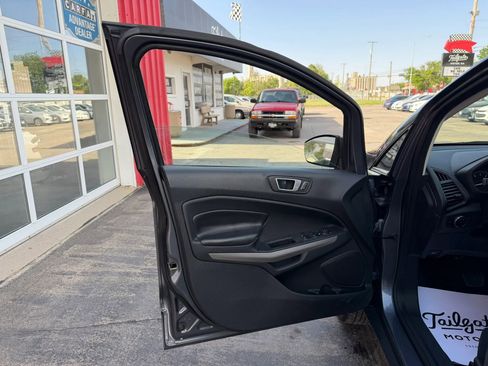 Used 2018 Ford EcoSport Titanium AWD/4WD image 8